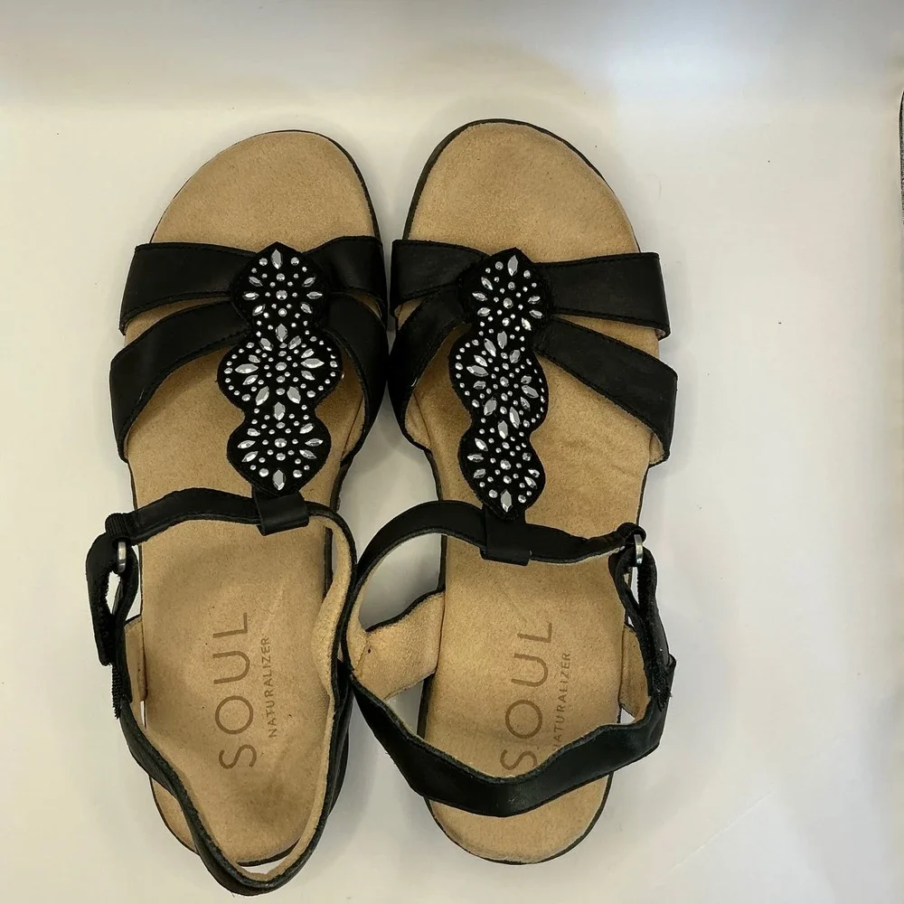 Soul Naturalizer Beauty Black Leather Rhinestone T-Strap Sandals Womens 8M - Picture 5 of 7